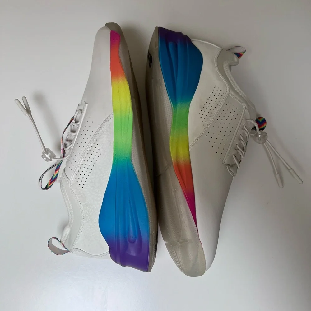 Clove‎ Rainbow Soul White Limited Edition Pride Rainbow nursing sneakers W10